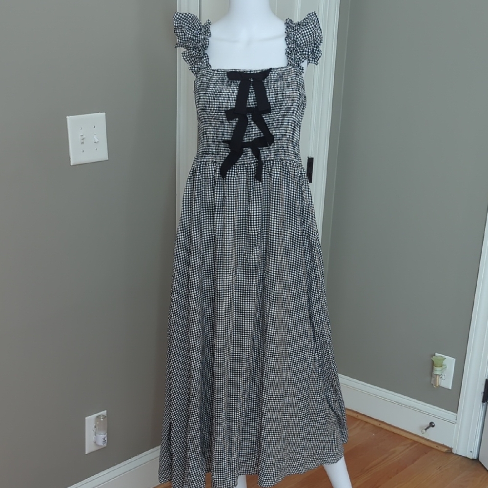 Elegant Black and White Gingham Dress